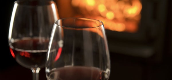 red-wine-by-the-fire
