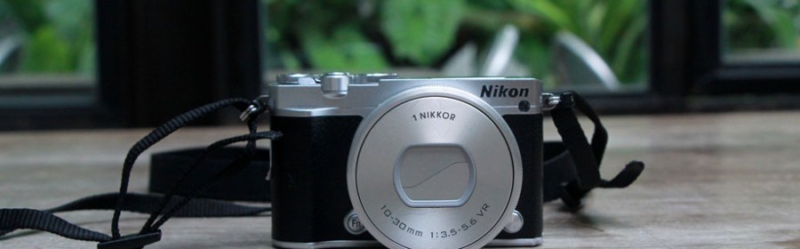 Nikon 1 J5