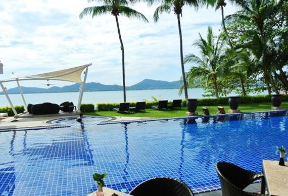 Relaxing Time at cloud19 resort