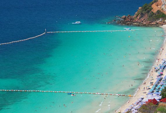 วันเหงาๆ ที่เกาะล้าน กับที่พักนามว่า "Koh Larn Riviera"