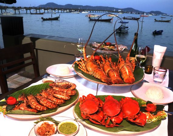 ร้านกันเอง แอทเพียร์  (Kan Eang @pier) รสชาติอร่อย บรรยากาศดี ที่ภูเก็ต