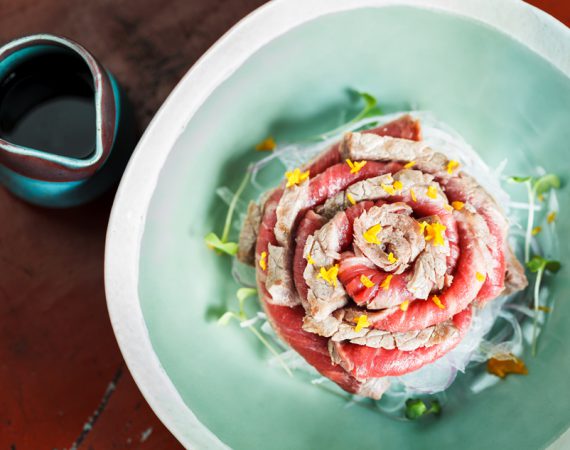 คอม-บา-วะ (Kom-Ba-Wa) อาหารญี่ปุ่นในบรรยากาศแบบศิลปะประยุกต์