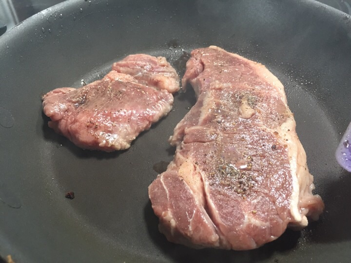 Rib eye steak15