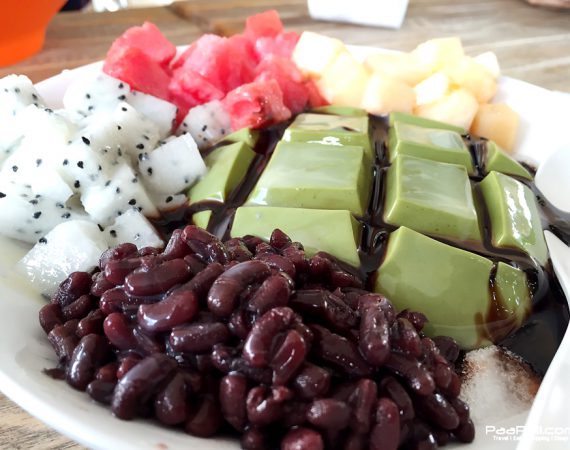 "เต้าหู้เย็น ถังยี่" ร้านของหวานที่กำลังฮิตในกลุ่มวัยรุ่น