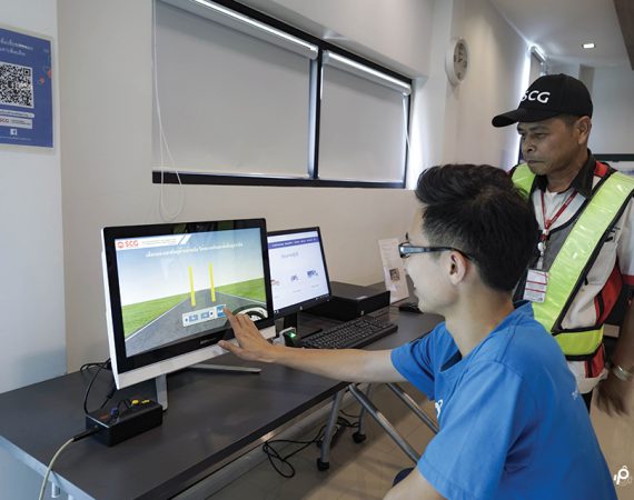 เรียนรู้การขับขี่ปลอดภัยกับ "โรงเรียนทักษะพิพัฒน์"