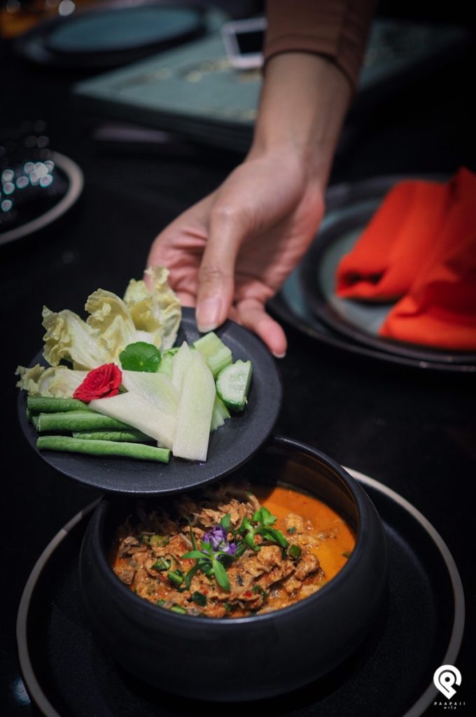 ลิ้มรสความอร่อยของอาหารไทยตำรับชาววังที่ห้องอาหารไทย "The House of Smooth Curry"
