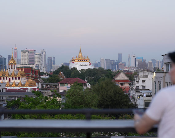 "𝐓𝐡𝐞 𝐏𝐫𝐞𝐬𝐬 𝐒𝐤𝐲 𝐁𝐚𝐫" บาร์สวย สุดชิลวิวพระนคร