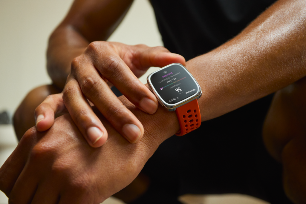 Amazfit เปิดตัว Active 2 Square สมาร์ทวอทช์ดีไซน์สี่เหลี่ยมพร้อมสายหนังพรีเมียม