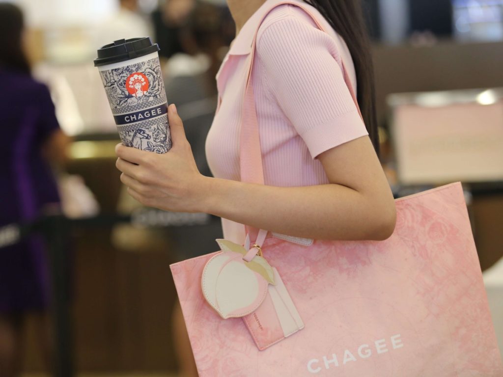 CHAGEE เปิดตัวเมนูใหม่ Peach Oolong Milk Tea สร้างกระแสใหม่วงการชานมไทย