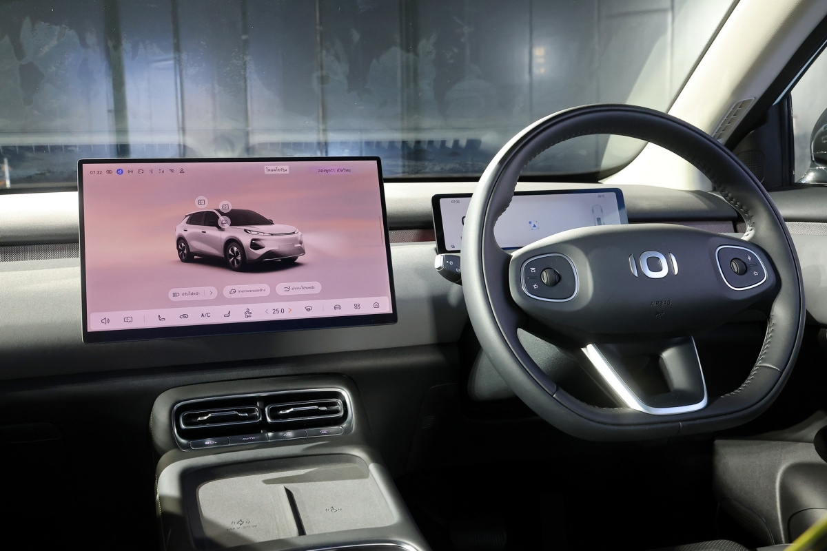 ทดสอบขับจริงบนถนนจริง! CHANGAN NEVO Q05 SUV ไฟฟ้าที่ทำให้ทุกคนพูดเป็นเสียงเดียวกันว่า "ขับง่าย ฉลาด และสมูทกว่าที่คิด"