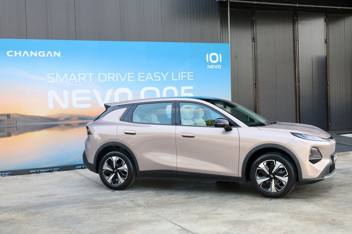 ทดสอบขับจริงบนถนนจริง! CHANGAN NEVO Q05 SUV ไฟฟ้าที่ทำให้ทุกคนพูดเป็นเสียงเดียวกันว่า "ขับง่าย ฉลาด และสมูทกว่าที่คิด"