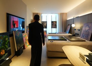 Hotel Art Fair 2026 เปิดตัวธีม REM เปลี่ยน 36 ห้องหรู KROMO Bangkok เป็นพื้นที่ศิลปะ