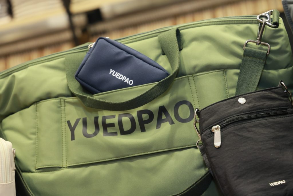 "ยืดเปล่า" ปักหมุดแลนด์มาร์กใหม่! เปิด YUEDPAO Flagship Store ใหญ่ที่สุดในไทยที่แฟชั่น ไอส์แลนด์ มัดรวม 8 โซนแฟชั่น ช้อปได้ครบจบในที่เดียว