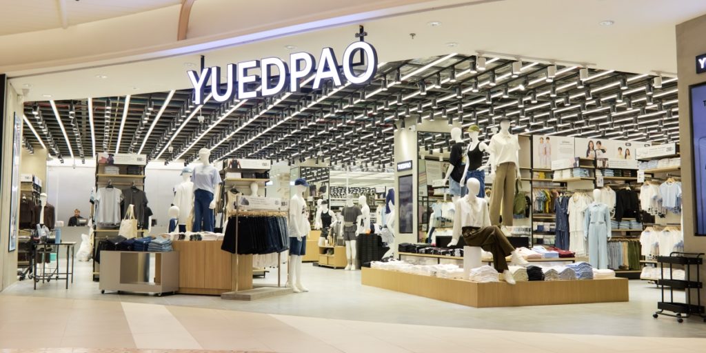"ยืดเปล่า" ปักหมุดแลนด์มาร์กใหม่! เปิด YUEDPAO Flagship Store ใหญ่ที่สุดในไทยที่แฟชั่น ไอส์แลนด์ มัดรวม 8 โซนแฟชั่น ช้อปได้ครบจบในที่เดียว