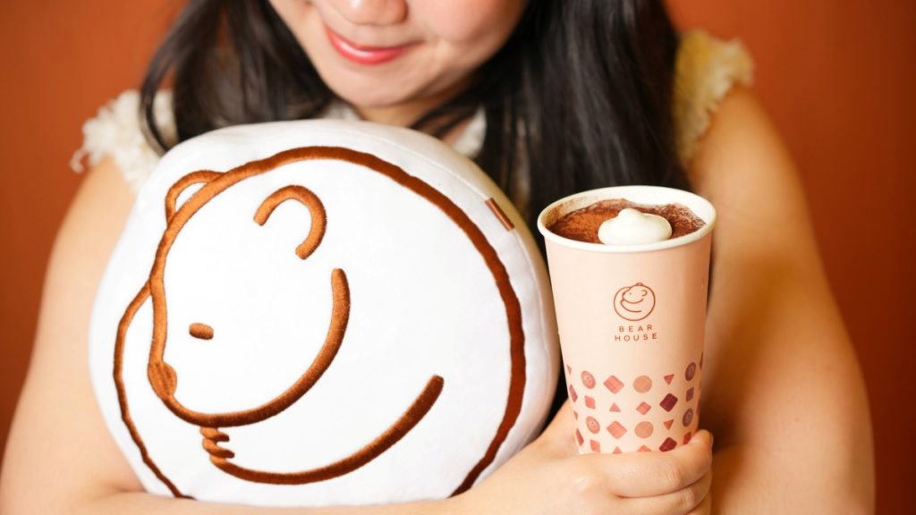 BEARHOUSE ปล่อยเมนูใหม่ "Choco Pilloww" เครื่องดื่มนุ่มละมุนราคา 139 บาท ชวนคนทำงานพักใจกลางวัน