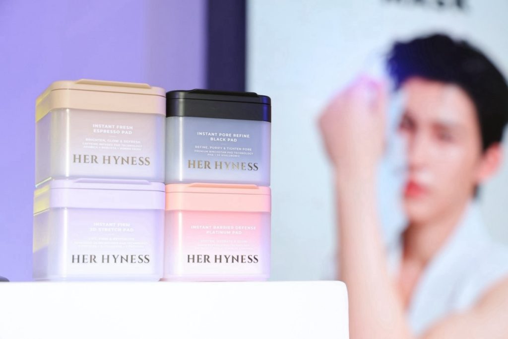 ปอนด์ ณราวิชญ์ ปักธงแบรนด์แอมบาสเดอร์ชายคนแรก HER HYNESS พร้อมเปิดตัวมาส์กนวัตกรรมใหม่สั่นสะเทือนวงการ Clean Beauty