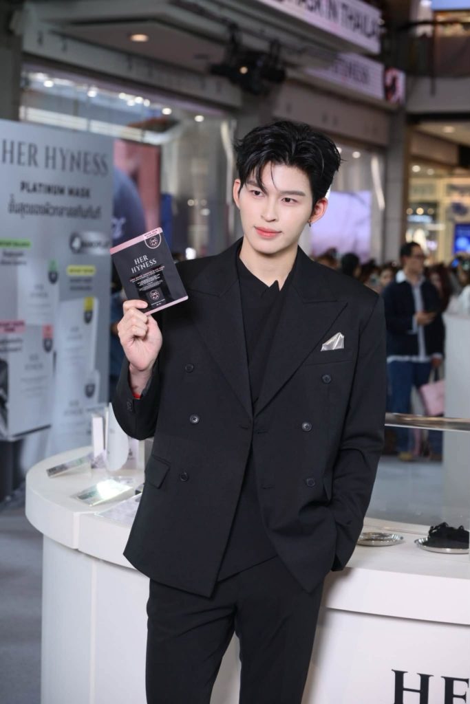 ปอนด์ ณราวิชญ์ ปักธงแบรนด์แอมบาสเดอร์ชายคนแรก HER HYNESS พร้อมเปิดตัวมาส์กนวัตกรรมใหม่สั่นสะเทือนวงการ Clean Beauty